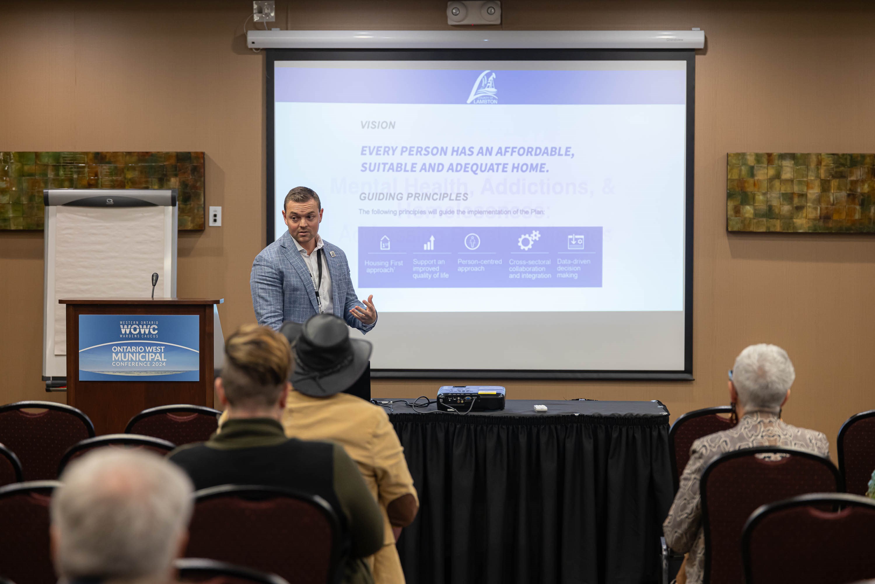 Ian Hanney presents at the Ontario West Municipal Conference